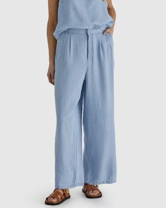 Weekend Bargains to Cherish Weekend Bargains to Cherish RYE PANT - Chambray