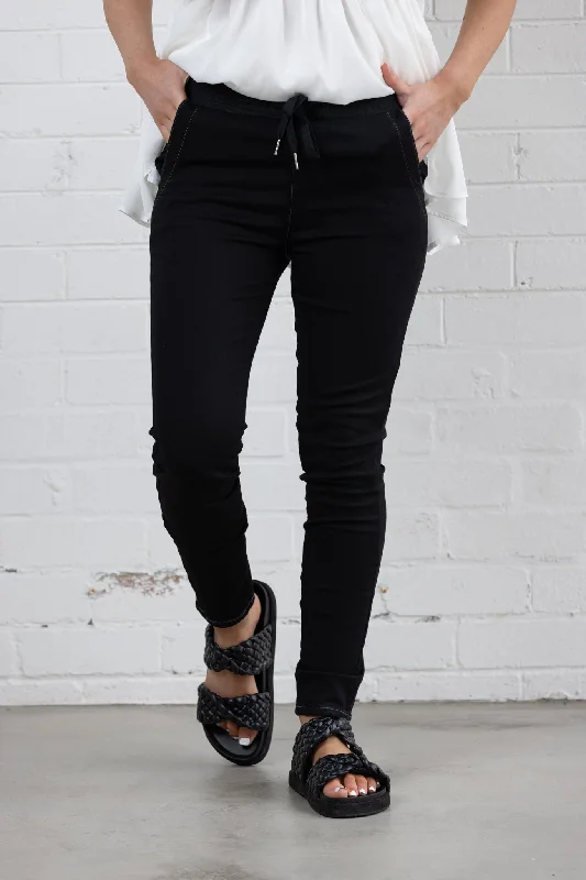 Act Fast Act Fast HOPE DENIM JOGGER - Black