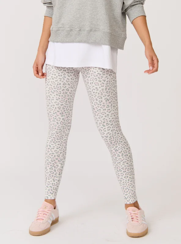 Weekend Shopping Extravaganza Weekend Shopping Extravaganza PIXIE LEGGING - Smudge Leopard Weekend Shopping Extravaganza Weekend Shopping Extravaganza PIXIE LEGGING - Smudge Leopard