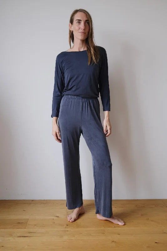 Weekend Specials to Cherish Weekend Specials to Cherish cupro pant - high waist - midnight blue Weekend Specials to Cherish Weekend Specials to Cherish cupro pant - high waist - midnight blue