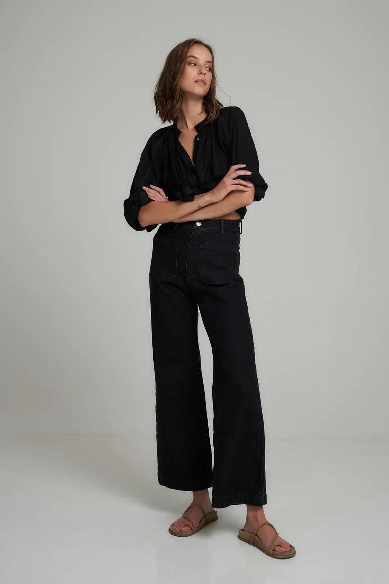 Weekend Bargains to Celebrate Weekend Bargains to Celebrate Lilya Molly Denim Jean in Faded Black Weekend Bargains to Celebrate Weekend Bargains to Celebrate Lilya Molly Denim Jean in Faded Black