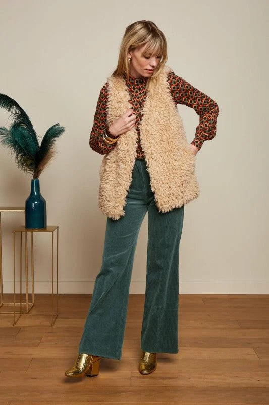 Weekend Savings Spectacular Weekend Savings Spectacular King Louie Marcie Pants Corduroy in Sycamore Green Weekend Savings Spectacular Weekend Savings Spectacular King Louie Marcie Pants Corduroy in Sycamore Green