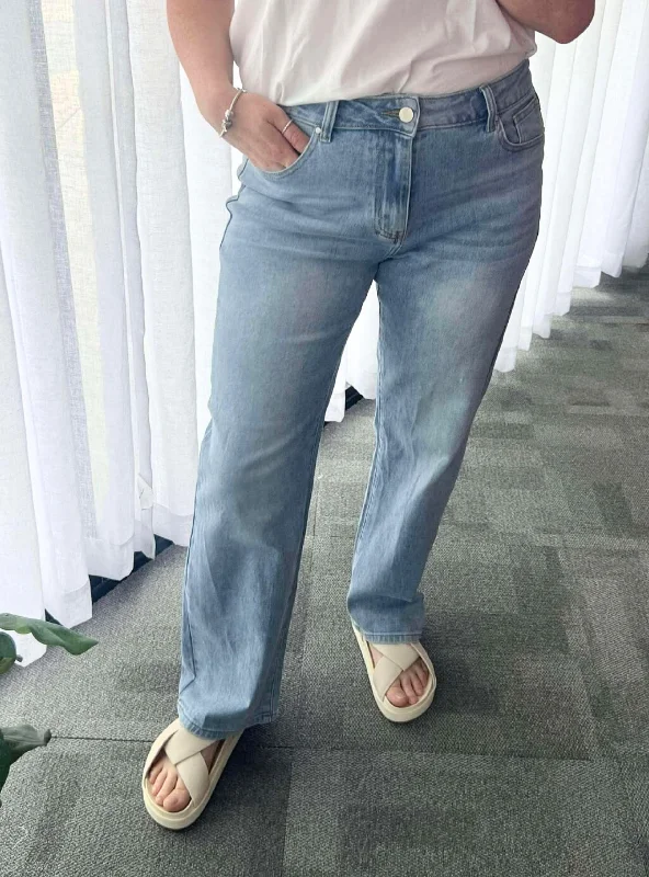 Weekend Deals That Please Weekend Deals That Please CASSIE STRAIGHT LEG JEAN - Denim Weekend Deals That Please Weekend Deals That Please CASSIE STRAIGHT LEG JEAN - Denim