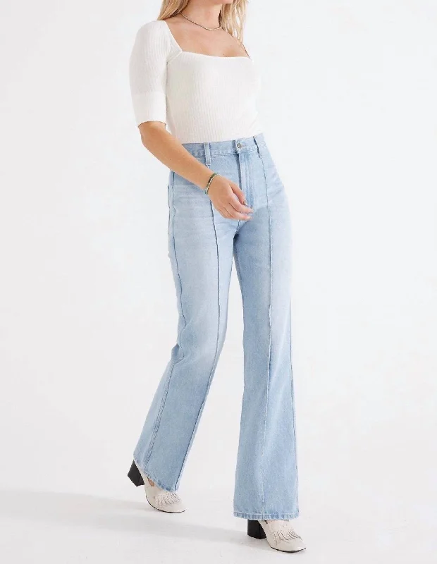 Celebrate the Weekend with Discounts Celebrate the Weekend with Discounts Estilia Pintuck Trouser In Blue Reef