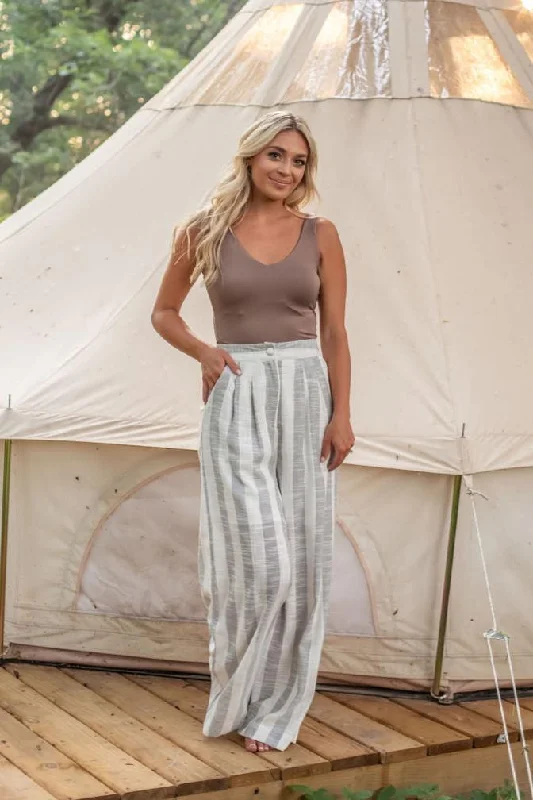 Weekend Savings Fiesta Weekend Savings Fiesta Seaside Striped Pants