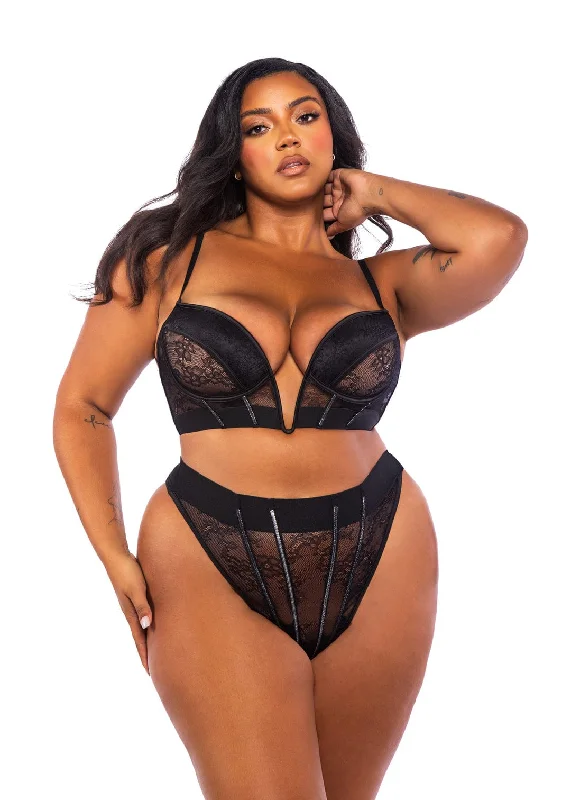 Incredible Offers Incredible Offers Plus Size Black Chantilly Lace & Satin Bustier & High Waist Thong Panty Lingerie Incredible Offers Incredible Offers Plus Size Black Chantilly Lace & Satin Bustier & High Waist Thong Panty Lingerie