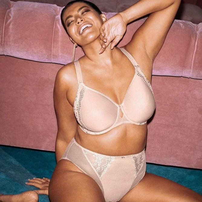 Weekend Discounts to Indulge In Weekend Discounts to Indulge In Elomi Charley UW Bandless Spacer Molded Bra in Fawn EL4383 Weekend Discounts to Indulge In Weekend Discounts to Indulge In Elomi Charley UW Bandless Spacer Molded Bra in Fawn EL4383