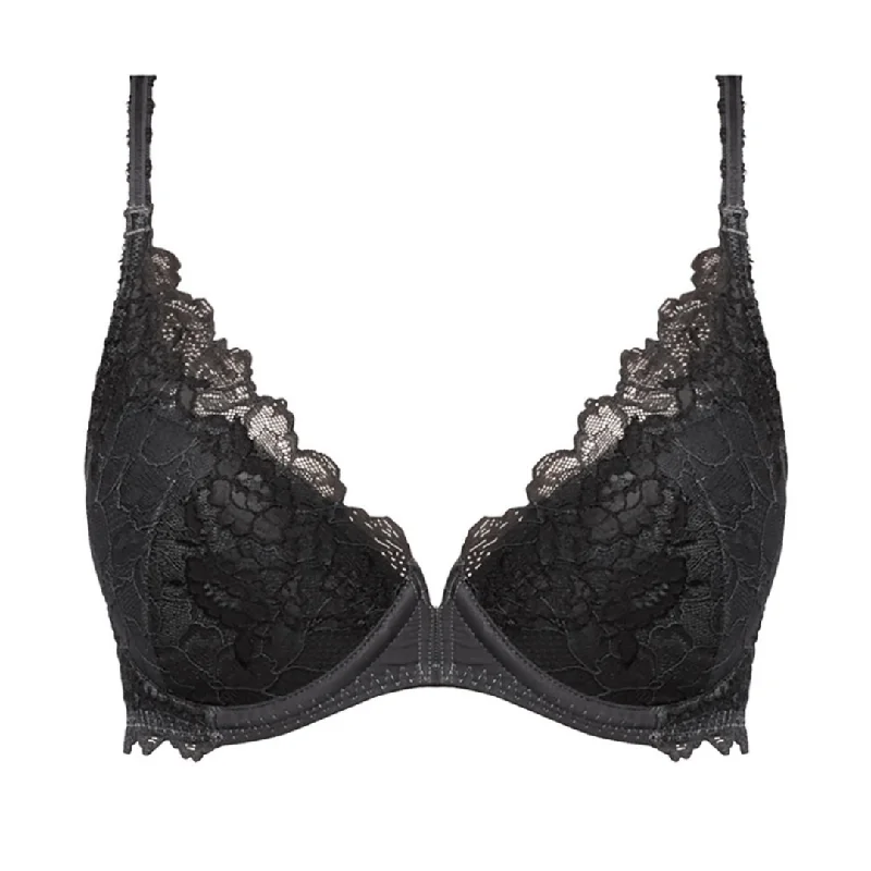 Weekend Bargains to Snag Weekend Bargains to Snag Lace Perfection Plunge Bra