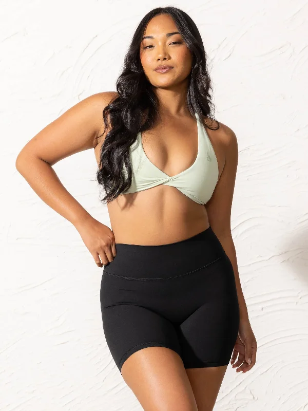 Weekend Deals That Dazzle Weekend Deals That Dazzle NKD Twist Sports Bra - Cucumber