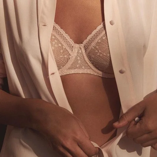 Must-Have Deals Must-Have Deals Simone Perele Comete Molded Lace Full Cup Bra in Pink Sand 12S324